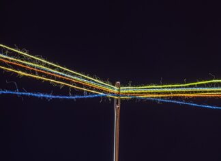 Jak podłączyć słuchawki do telewizora?