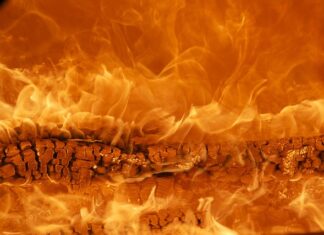 Z jakiego kraju pochodzi marka JBL?