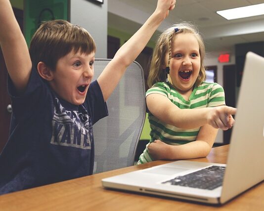 Dlaczego gry w Polsce są drogie?