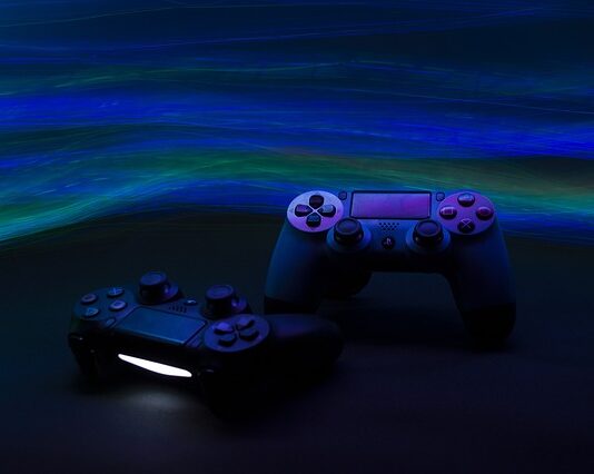 Czy Xbox Series S ma wejście na płytę?